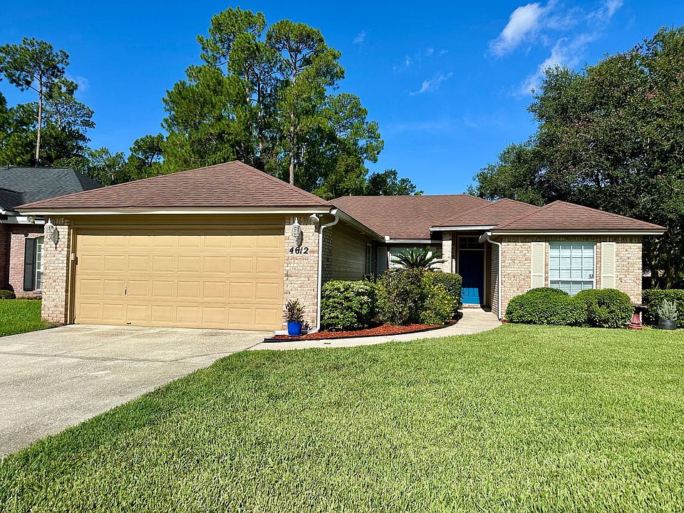 1st image of 4612 Brandy Oak Ct
