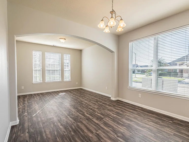24726 Colonial Elm Dr — Photo 6