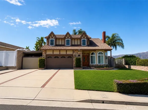 8505 E Meadowridge St, Anaheim, CA 92808