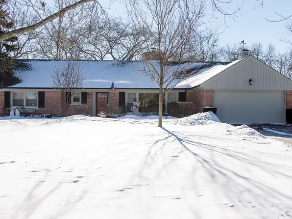 1165 W Deerpath, Lake Forest, IL 60045