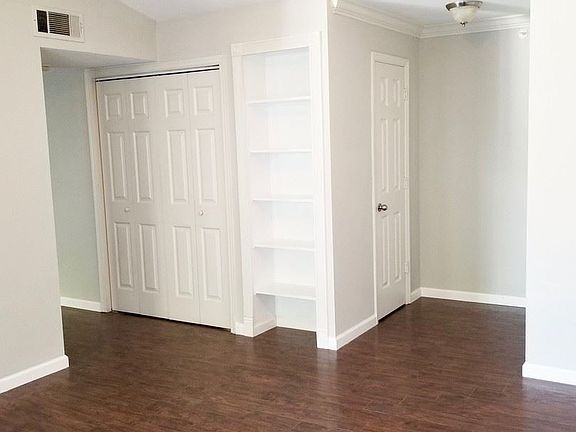 3rd image of 700 Daniel Ellis Dr APT 5304