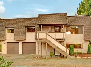 8420 NE 144th St, Kirkland, WA 98034