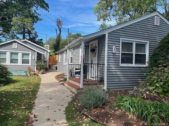 23 West Dr