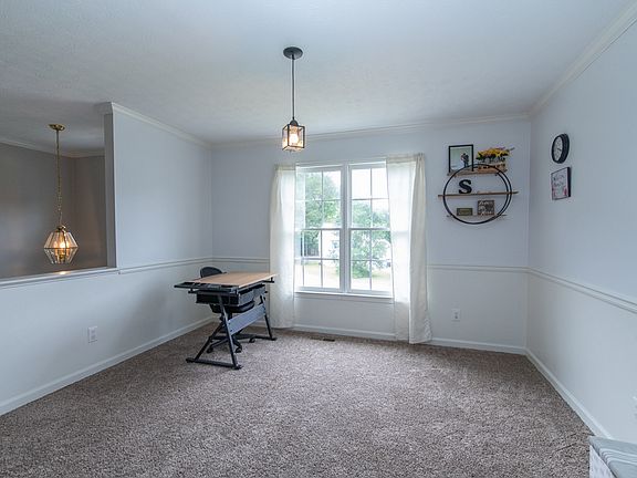 5th image of 760 Fawn Ct