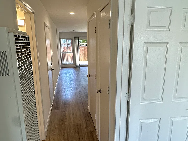 385 Talbot Ave #1 — Photo 7