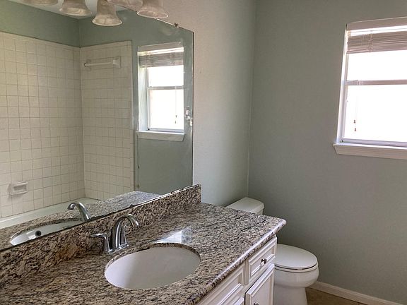 5th image of 15034 Forest Lodge Dr