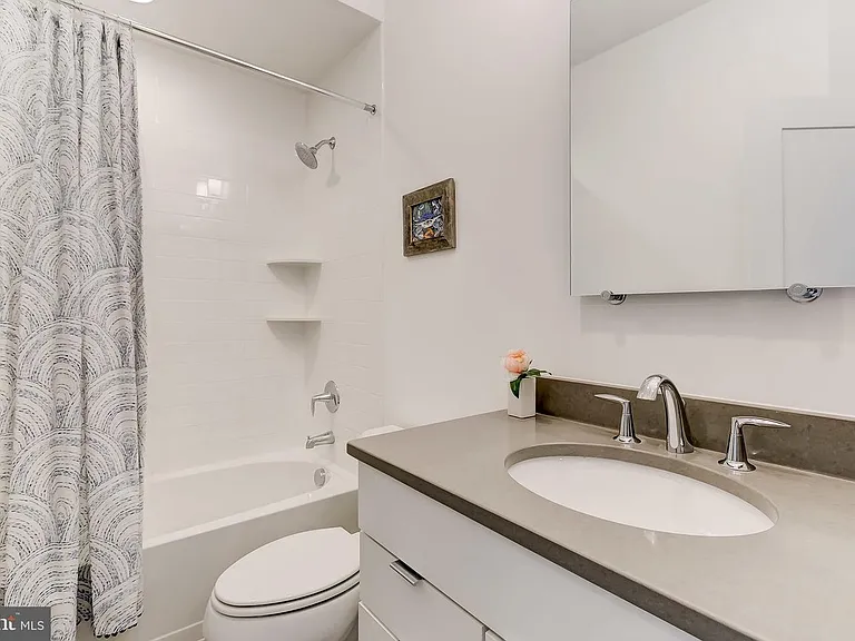 1244 Richardson St — Photo 28