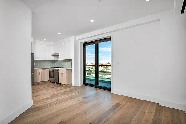 Rented by Ilite Realty Inc | media 1