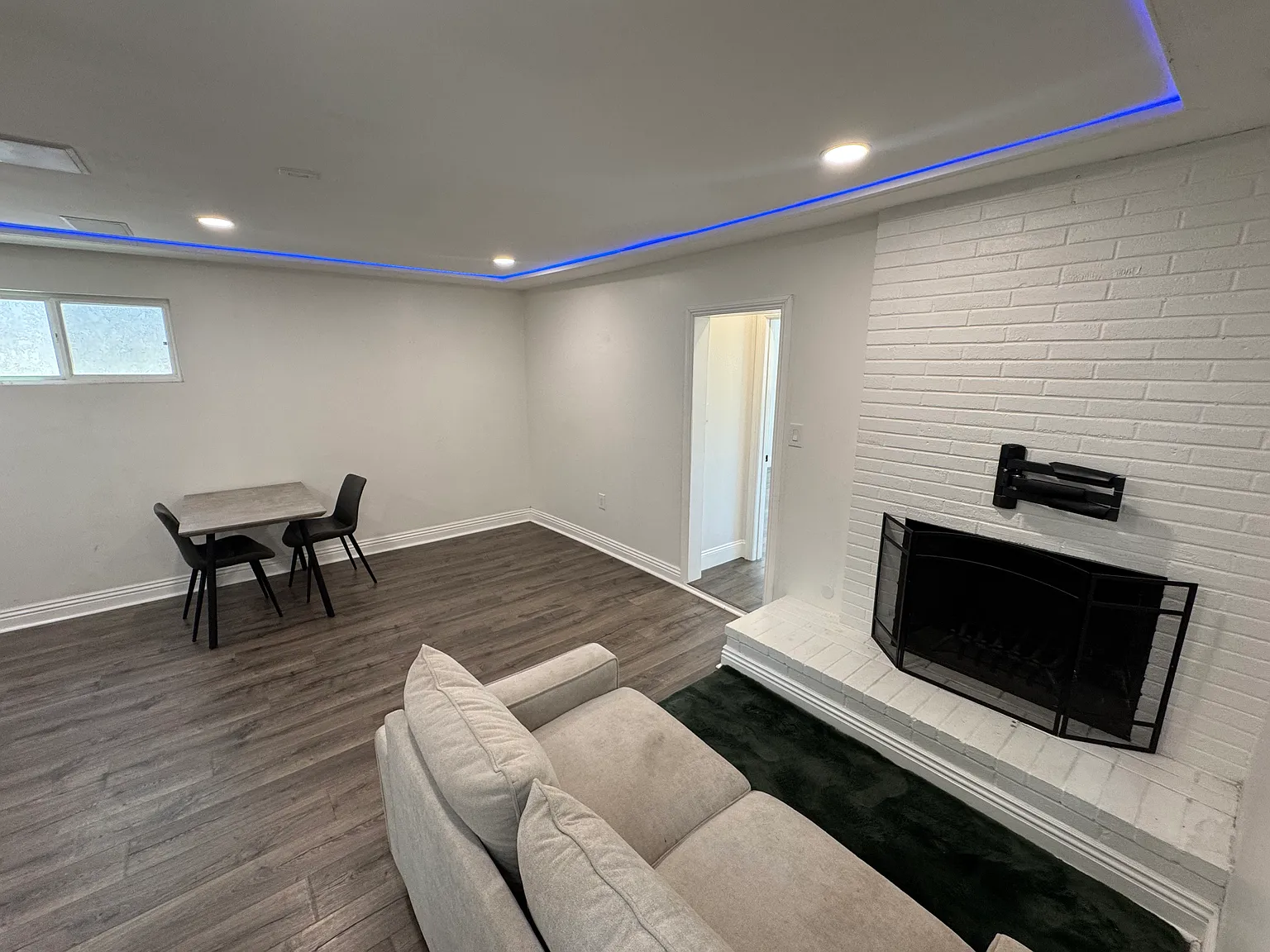 1 bed, 500 sqft, $1,600 — Photo 2