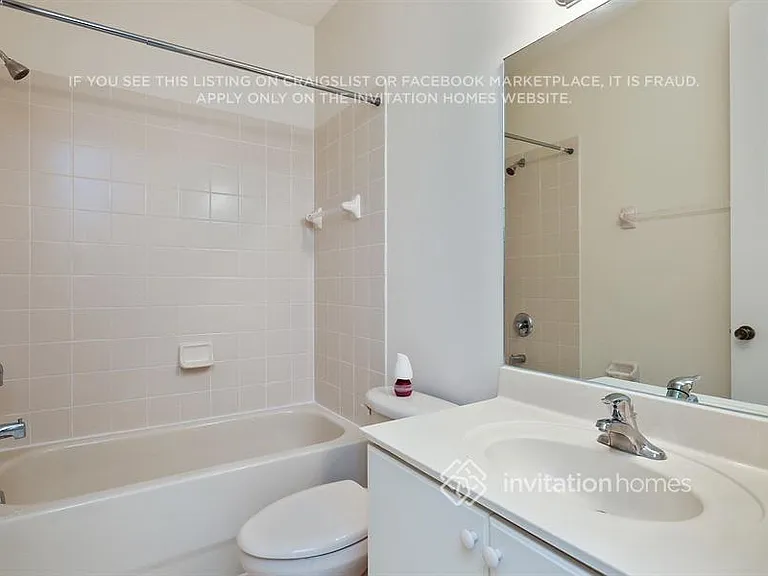 666 NE 35th Ave — Photo 15