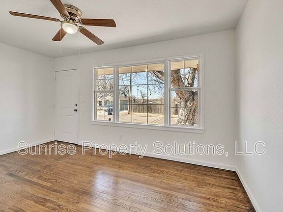 3rd image of 4908 S Stiles Ave