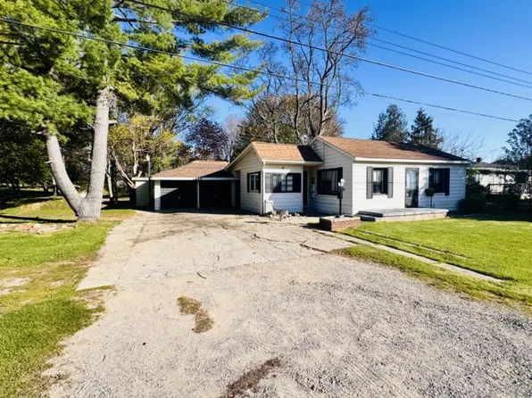 1559 E Caro Rd, Caro, MI 48723