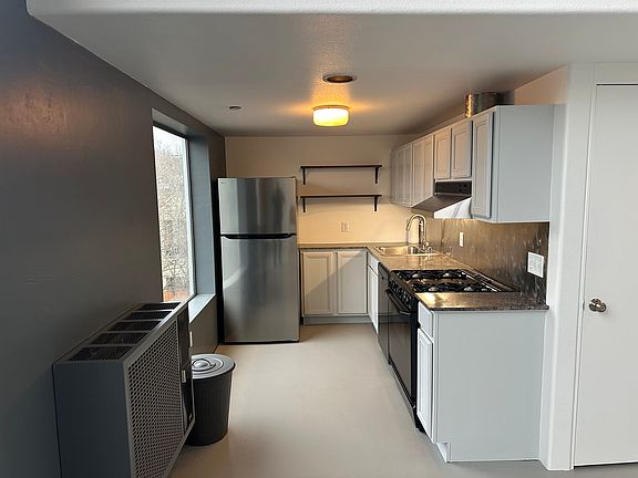 2nd image of 728 Alabama St APT 303