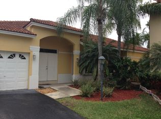 5767 NW 99th Ct, Doral, FL 33178