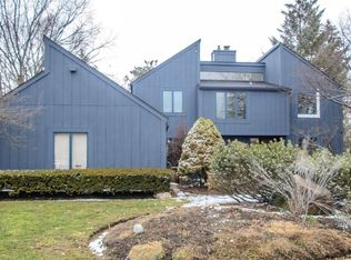 2300 Adare Rd, Ann Arbor, MI 48104