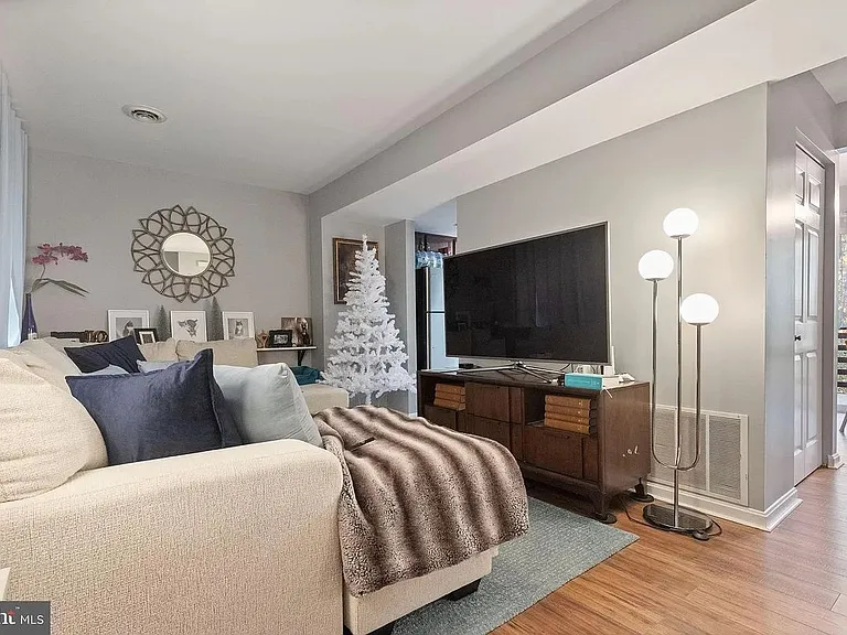 1422 Timber Chase Dr — Photo 7