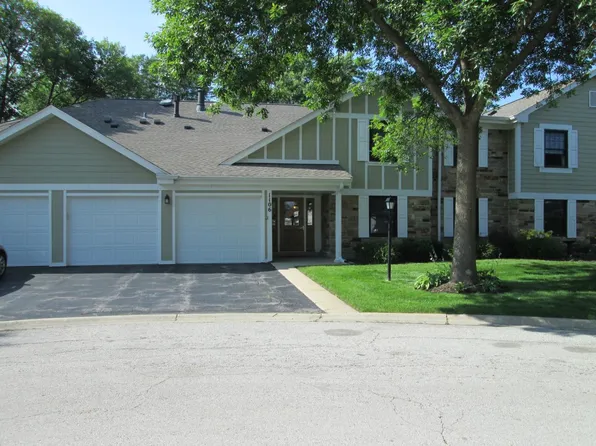 1106 Wildberry Ct APT B1, Wheeling, IL 60090