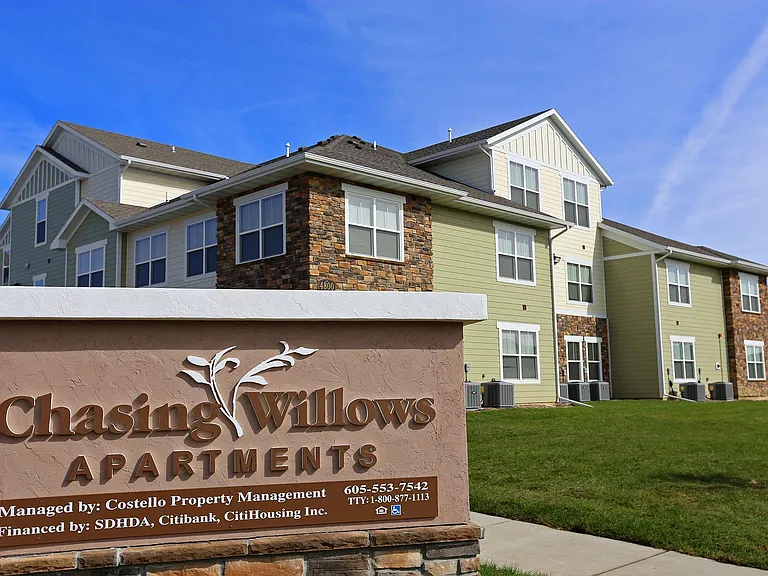 Chasing Willows Apartments — Photo 2