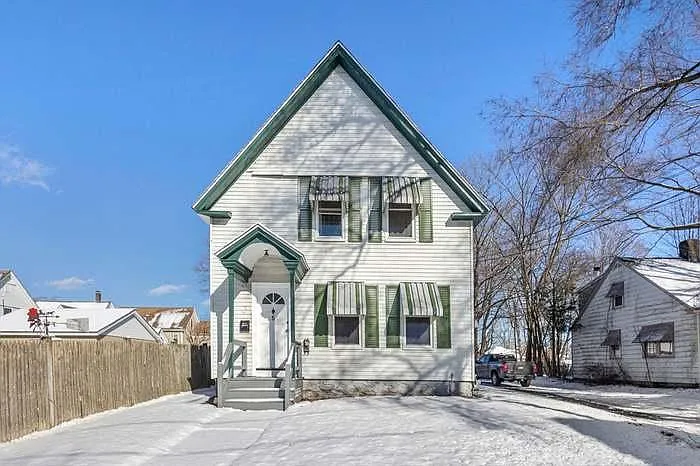 5 Parkin Ave #2