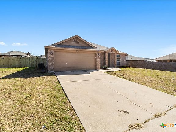 4th image of 3903 Mustang Dr