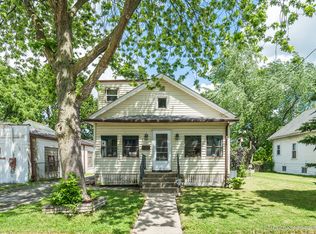 723 Orchard Ave, Aurora, IL 60506