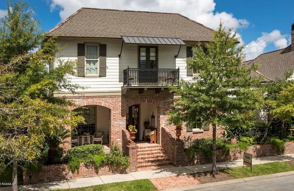 1st image of 402 Arabella Blvd