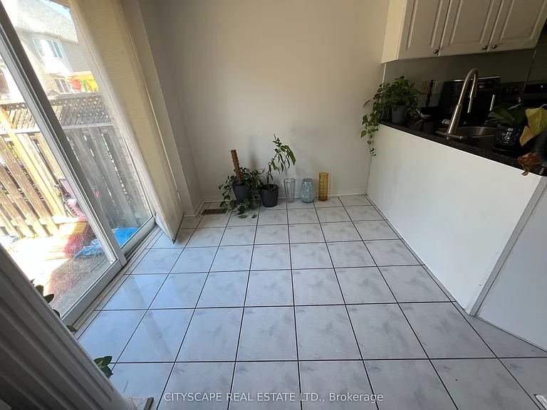 637 Dolly Bird Ln — Photo 17