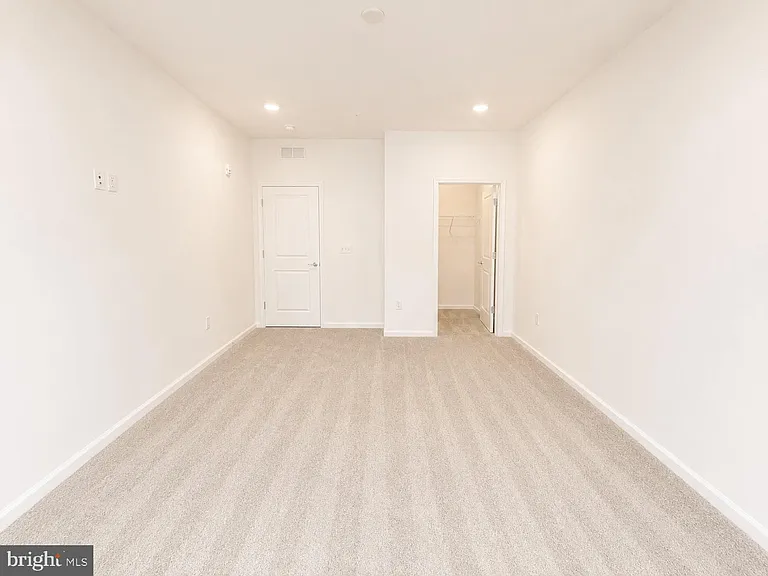 421 Washington St #1103 — Photo 15
