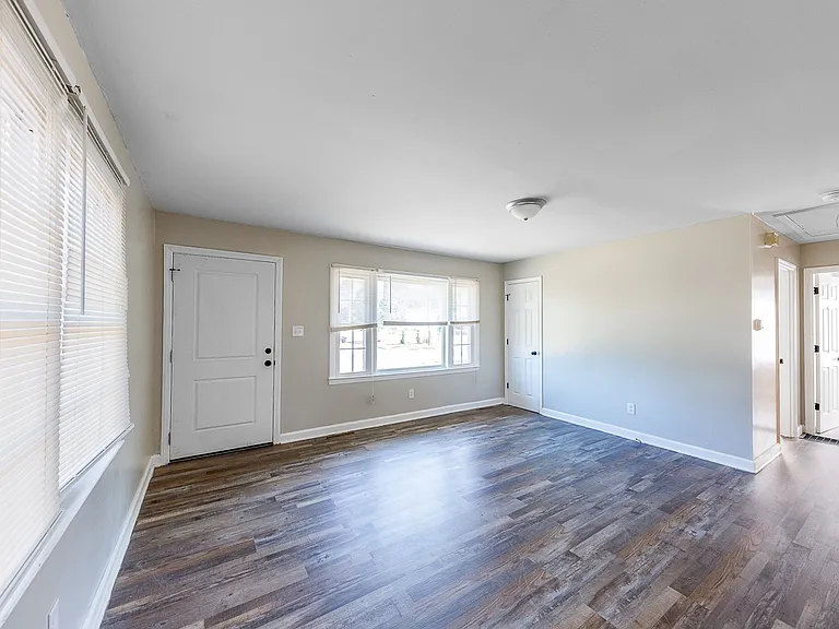 1801 Clark Ave — Photo 5