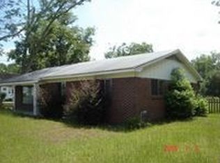 83 Wilson St, Hazlehurst, GA 31539