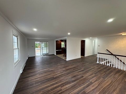 2nd image of 22 Wedgewood Dr #2