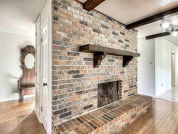 5th image of 519 Glenwood Dr