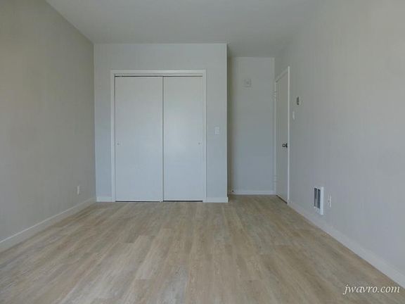 5th image of 70 Terra Vista Ave #D14