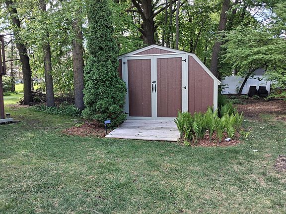 5th image of 5795 Amy Ln