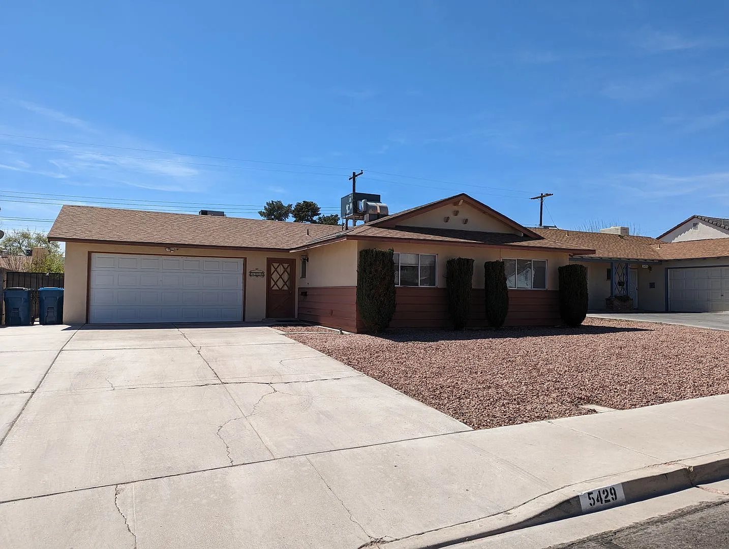 A Fabulous 3 Bedroom Single Story Home. — Photo 1