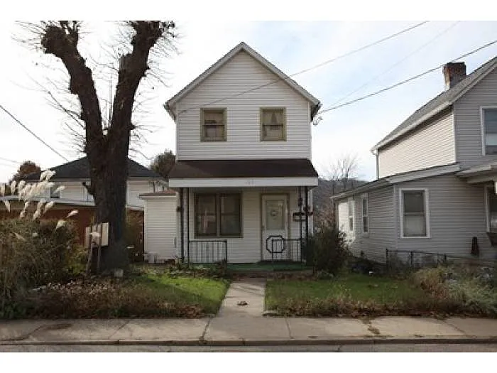 128 Key Ave photo 1
