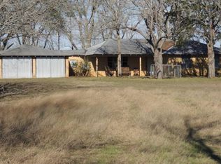 250 County Road 305, Shiner, TX 77984