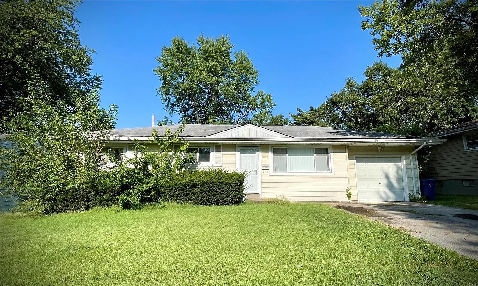 7029 Laupher Ln photo 1