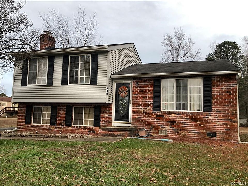 1st image of 509 Lowell St