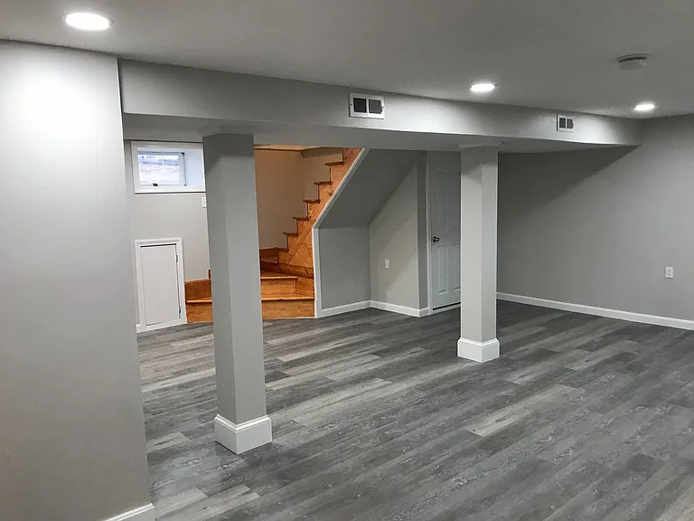 248 Pearl St — Photo 13