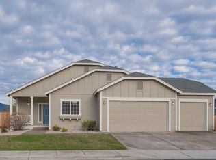 7687 Crest Bluff Dr, Reno, NV 89506