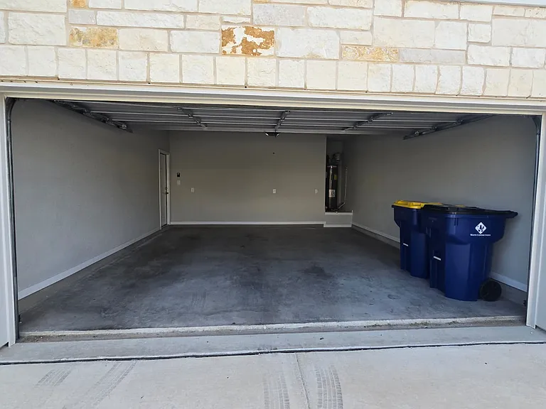 313 Caleb Ct — Photo 40