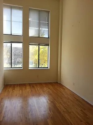 Rented by Mosh Realty | media 19