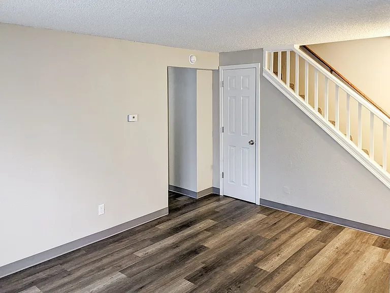 1543-1611 Salishan St SE — Photo 27