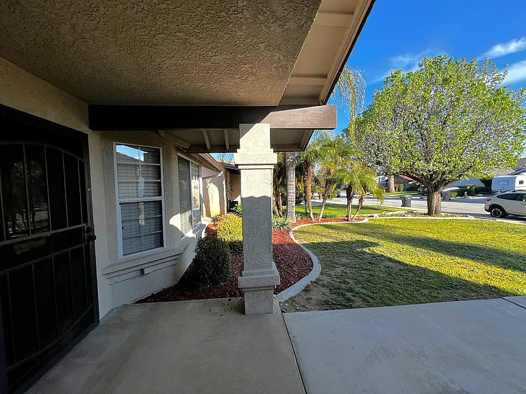 516 Sun Rose Ave — Photo 3