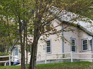25 Union St, Wilton, ME 04294