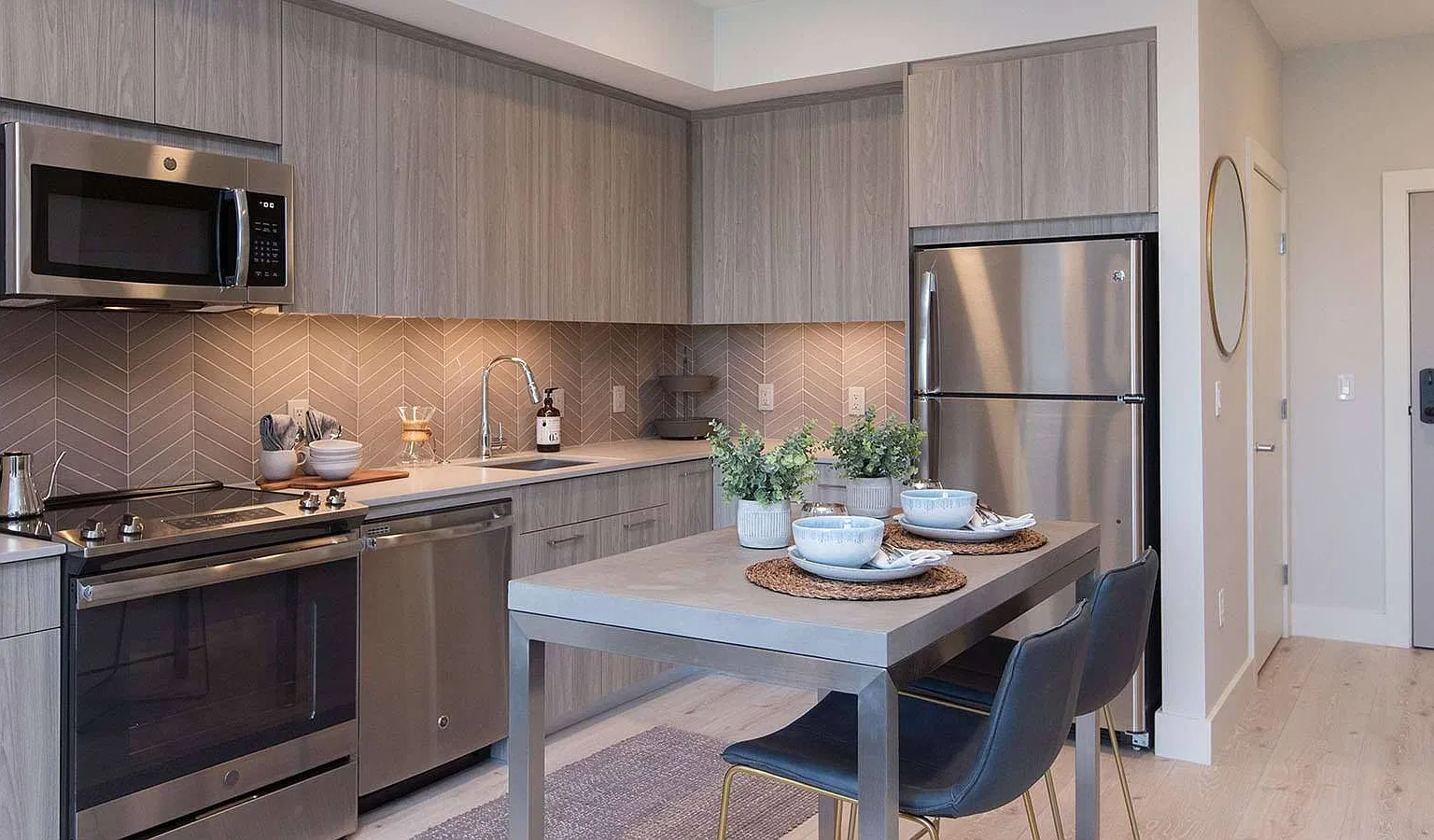 One Beachmont — Photo 1