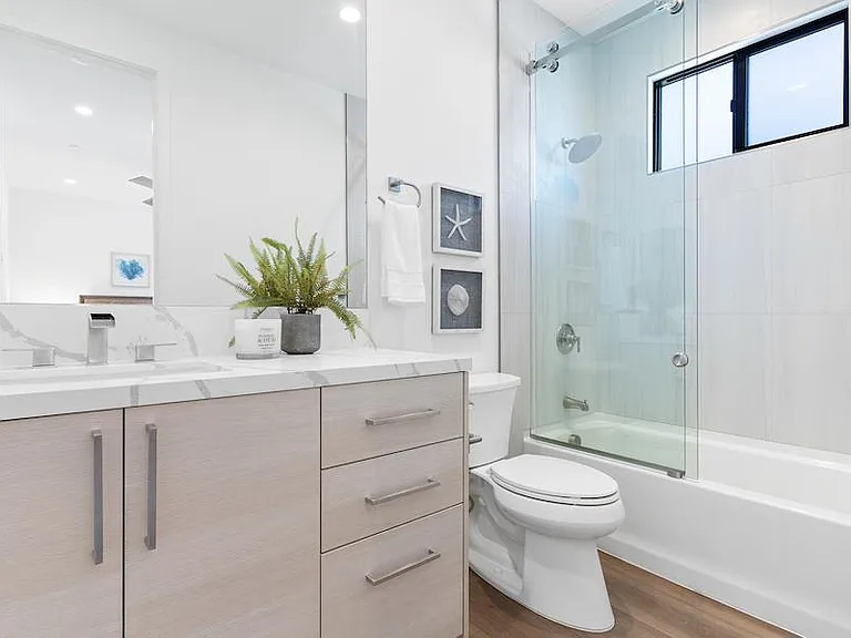 4251 Gila Ave — Photo 8