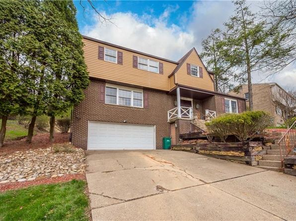 3811 Henley Dr, Pittsburgh, PA 15235