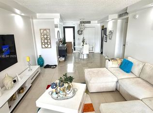 Yacht Club Condo, Hallandale, FL 33009